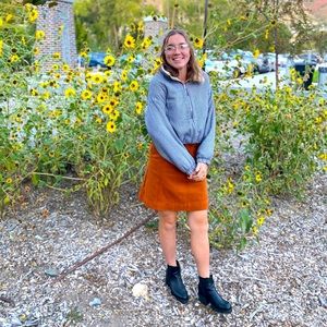 Meet your Posher, Dee